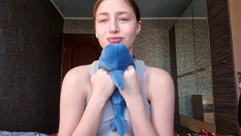 Snapshot of brendelle chatting on February 2026 07:04:02 AM Mia online show from February 2026 07:04:02 AM