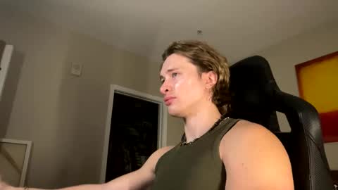 Snapshot of brentonverde chatting on February 2026 11:23:02 PM brentonverde online show from February 2026 11:23:02 PM