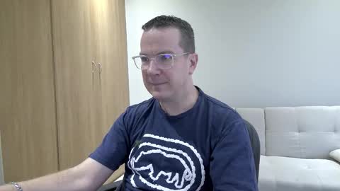 Brett online show from November 2025 02:43:02 PM