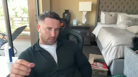 Brett Mycles online show from September 2025 08:46:01 PM