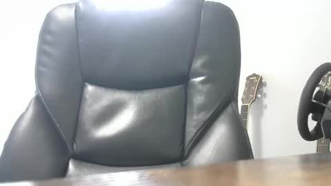 brian871001 online show from April 2026 02:57:01 PM