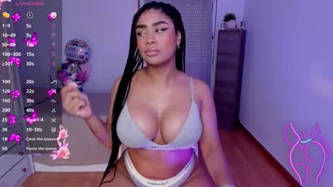 Snapshot of briana_walker chatting on November 2025 11:20:02 AM briana online show from November 2025 11:20:02 AM