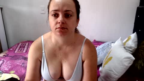 Snapshot of brianabarnes chatting on June 2026 01:54:01 PM brianabarnes online show from June 2026 01:54:01 PM