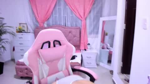 Brianda online show from October 2025 10:25:01 AM