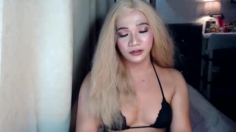 Snapshot of bridgettlovesyou chatting on February 2025 07:01:02 AM BRIDGETT online show from February 2025 07:01:02 AM
