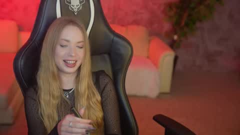 Diamonds Girls online show from September 2025 12:23:02 AM