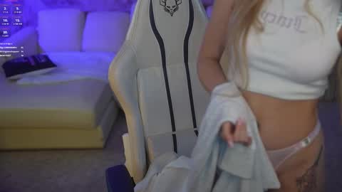 Diamonds Girls online show from October 2025 08:29:02 PM