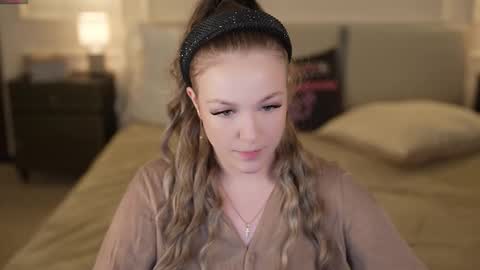 Diamonds Girls online show from November 2025 03:23:01 PM