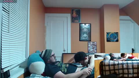 Strawberry online show from December 2024 01:14:01 AM