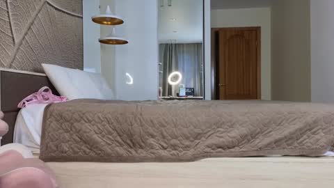 Amina Adelina online show from March 2025 11:27:01 AM