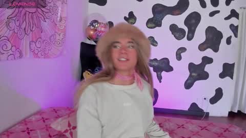 Snapshot of brihanna_cooper chatting on September 2025 03:17:02 PM bri online show from September 2025 03:17:02 PM