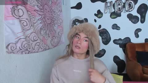 Snapshot of brihanna_cooper chatting on November 2025 01:44:02 PM bri online show from November 2025 01:44:02 PM