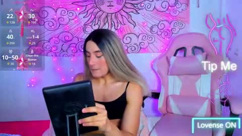 Snapshot of brihanna_cooper chatting on August 2026 02:20:02 PM bri online show from August 2026 02:20:02 PM