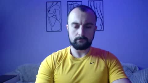 brindlefly69 online show from January 2025 12:00:01 PM