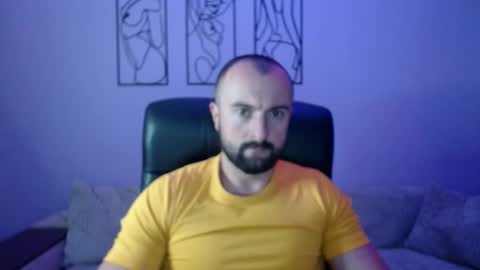 brindlefly69 online show from October 2025 10:43:02 AM