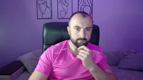 brindlefly69 online show from November 2025 11:34:01 AM