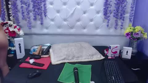 Brithany  online show from January 2025 09:25:02 AM