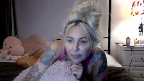 Snapshot of british_bratty_barbie chatting on August 2026 09:09:01 PM BritishBrattyBarbie online show from August 2026 09:09:01 PM