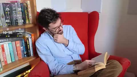 Snapshot of britishpoet69 chatting on December 2025 11:41:01 AM British Poet online show from December 2025 11:41:01 AM