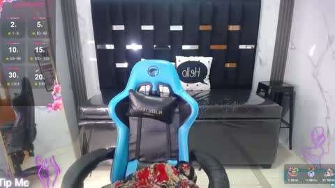 Britney  online show from November 2025 02:10:02 AM