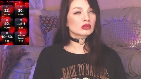 Snapshot of britneybarker chatting on December 2024 02:42:02 AM britneybarker online show from December 2024 02:42:02 AM