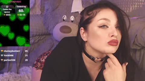 Snapshot of britneybarker chatting on December 2024 05:48:02 AM britneybarker online show from December 2024 05:48:02 AM