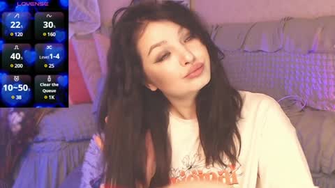 Snapshot of britneybarker chatting on December 2024 02:17:02 AM britneybarker online show from December 2024 02:17:02 AM