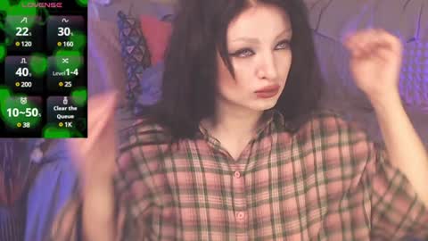 Snapshot of britneybarker chatting on December 2024 02:10:02 AM britneybarker online show from December 2024 02:10:02 AM