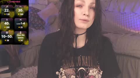 Snapshot of britneybarker chatting on February 2025 02:23:01 AM britneybarker online show from February 2025 02:23:01 AM