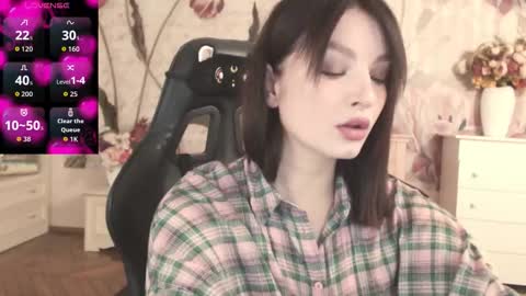 Snapshot of britneybarker chatting on September 2025 01:22:01 AM britneybarker online show from September 2025 01:22:01 AM