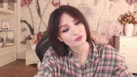 Snapshot of britneybarker chatting on September 2025 06:02:02 PM britneybarker online show from September 2025 06:02:02 PM