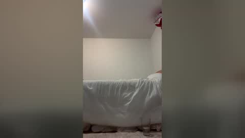 Snapshot of britneycherry08 chatting on February 2026 03:14:02 AM britneycherry08 online show from February 2026 03:14:02 AM