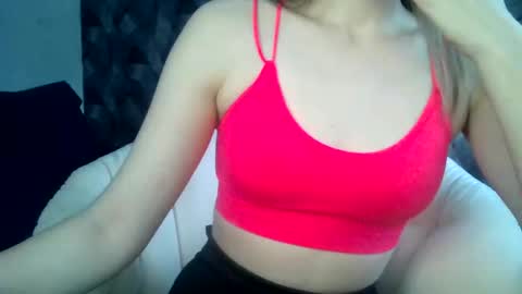 Snapshot of britneykittens chatting on January 2025 03:47:01 AM BritneyKittens online show from January 2025 03:47:01 AM