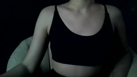 Snapshot of britneykittens chatting on February 2025 12:18:02 PM BritneyKittens online show from February 2025 12:18:02 PM