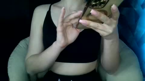 Snapshot of britneykittens chatting on February 2025 03:21:02 PM BritneyKittens online show from February 2025 03:21:02 PM