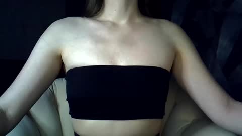 Snapshot of britneykittens chatting on March 2025 02:55:01 PM BritneyKittens online show from March 2025 02:55:01 PM