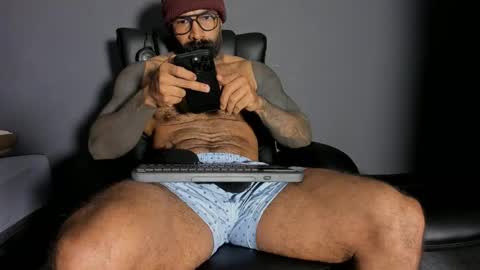 Snapshot of brockhurn_ chatting on May 2026 12:28:02 AM brockhurn_ online show from May 2026 12:28:02 AM