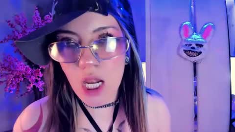 Snapshot of broklin_white23 chatting on July 2026 02:43:01 PM online show from July 2026 02:43:01 PM