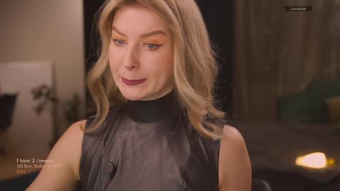 Snapshot of bronnica chatting on January 2025 03:07:01 PM Anna online show from January 2025 03:07:01 PM