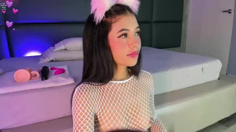 Brooke online show from September 2025 04:30:01 PM