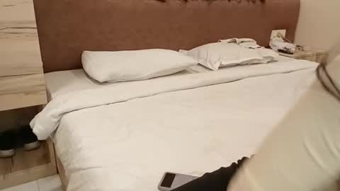 Chocolate couple online show from December 2025 08:21:01 AM