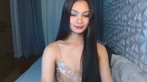 Snapshot of brownsausageroberta chatting on January 2025 04:58:02 PM Roberta GODDESS OF PLEASURE AND SEXUALDESIRE online show from January 2025 04:58:02 PM