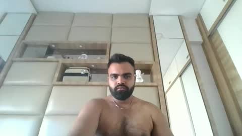 brownstud95 online show from November 2025 03:45:02 AM
