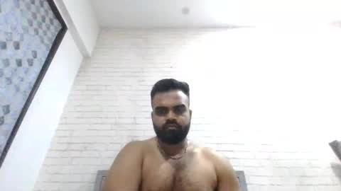 brownstud95 online show from November 2025 06:02:01 PM