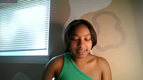 Brownsuagrcutie online show from April 2026 07:05:01 PM