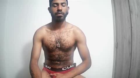 bruce_1111 online show from December 2025 07:10:01 PM