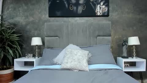 Bruce Hans online show from October 2025 12:06:02 PM