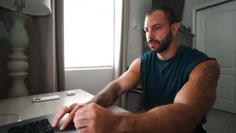 Snapshot of brucestryker chatting on September 2025 02:17:02 PM onlyfans BRUCESTRYKER online show from September 2025 02:17:02 PM