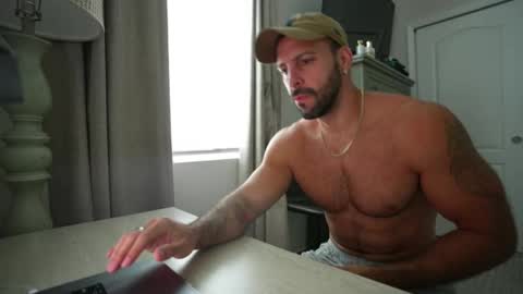 Snapshot of brucestryker chatting on October 2025 04:07:02 PM onlyfans BRUCESTRYKER online show from October 2025 04:07:02 PM