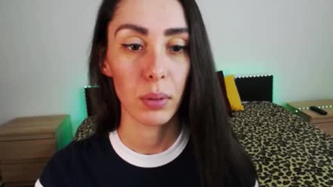 Snapshot of brunettgirl_ chatting on January 2025 07:31:01 AM Ellis online show from January 2025 07:31:01 AM